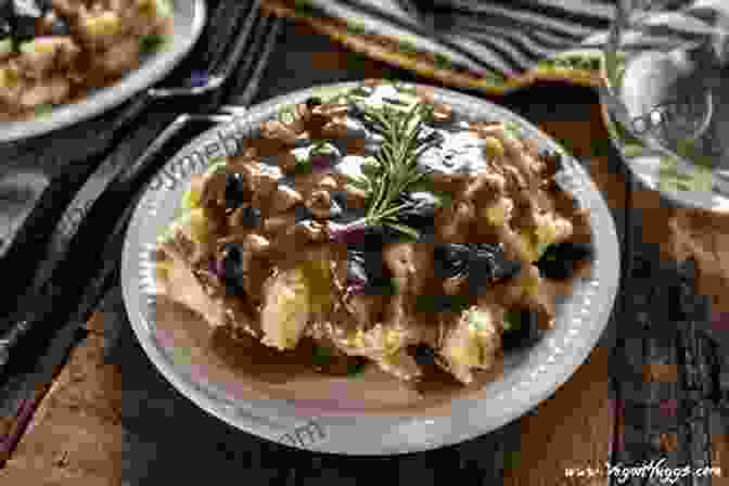 Creamy And Luscious Mashed Potatoes, Smothered In A Rich And Savory Gravy. Amish Cooking: Wholesome And Simple Amish Recipe Cookbook (Amish Cookbooks)